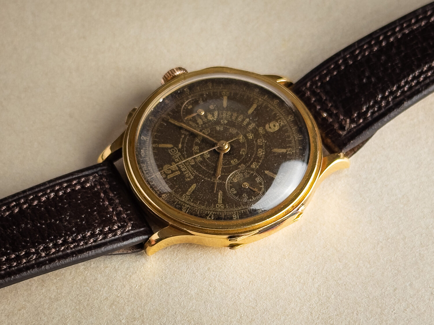 1940s Eberhard Pre-Extra Fort Chronograph Gold - Image 4